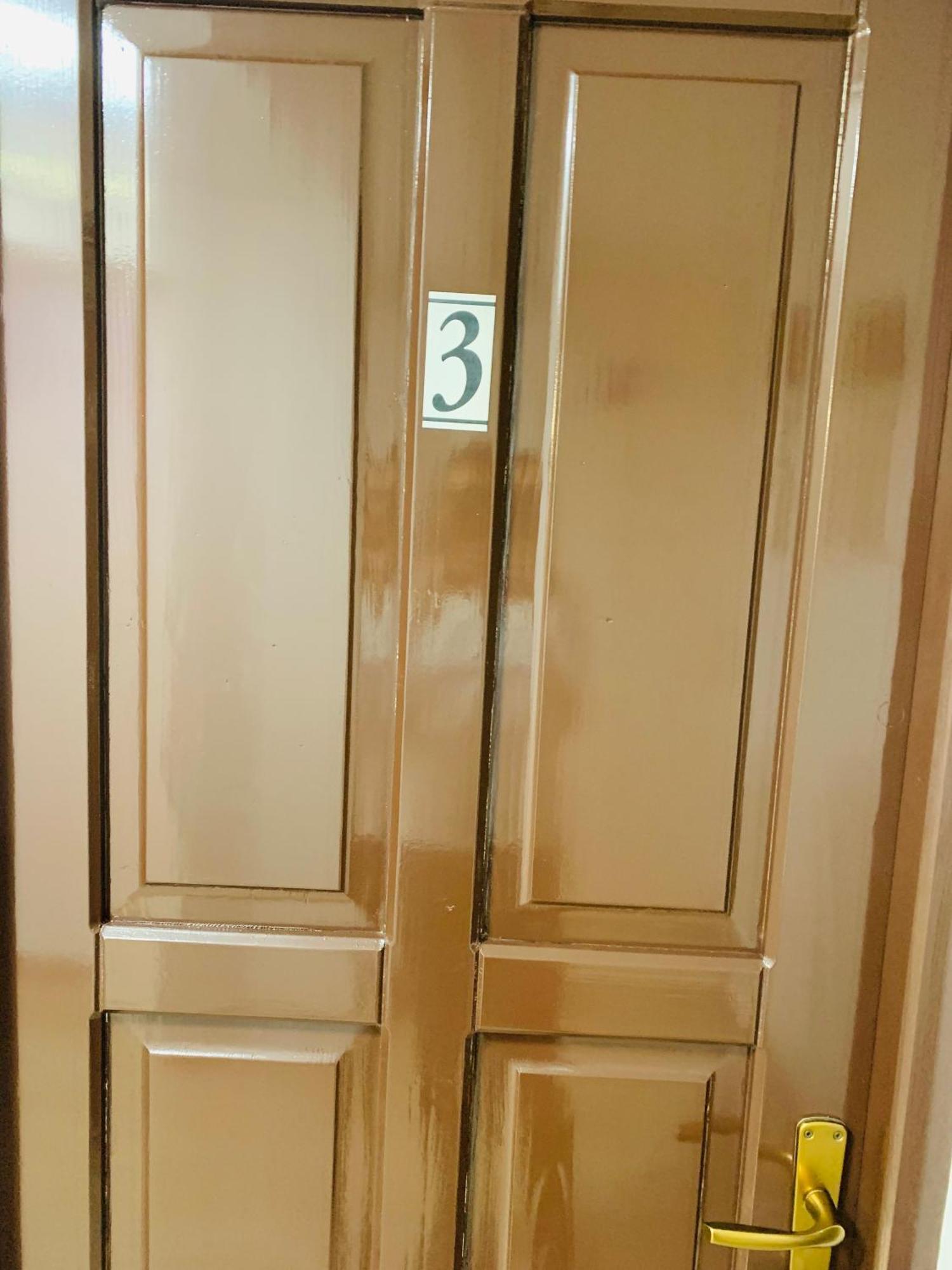 Topliţa Casa Lazar Bed & Breakfast エクステリア 写真