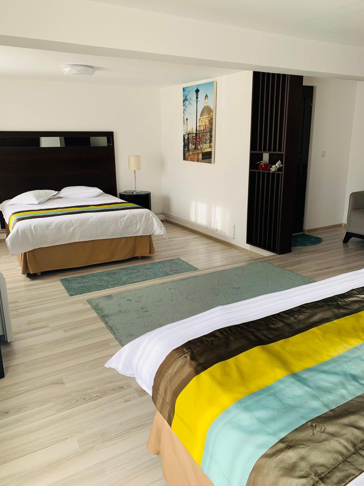 Topliţa Casa Lazar Bed & Breakfast エクステリア 写真