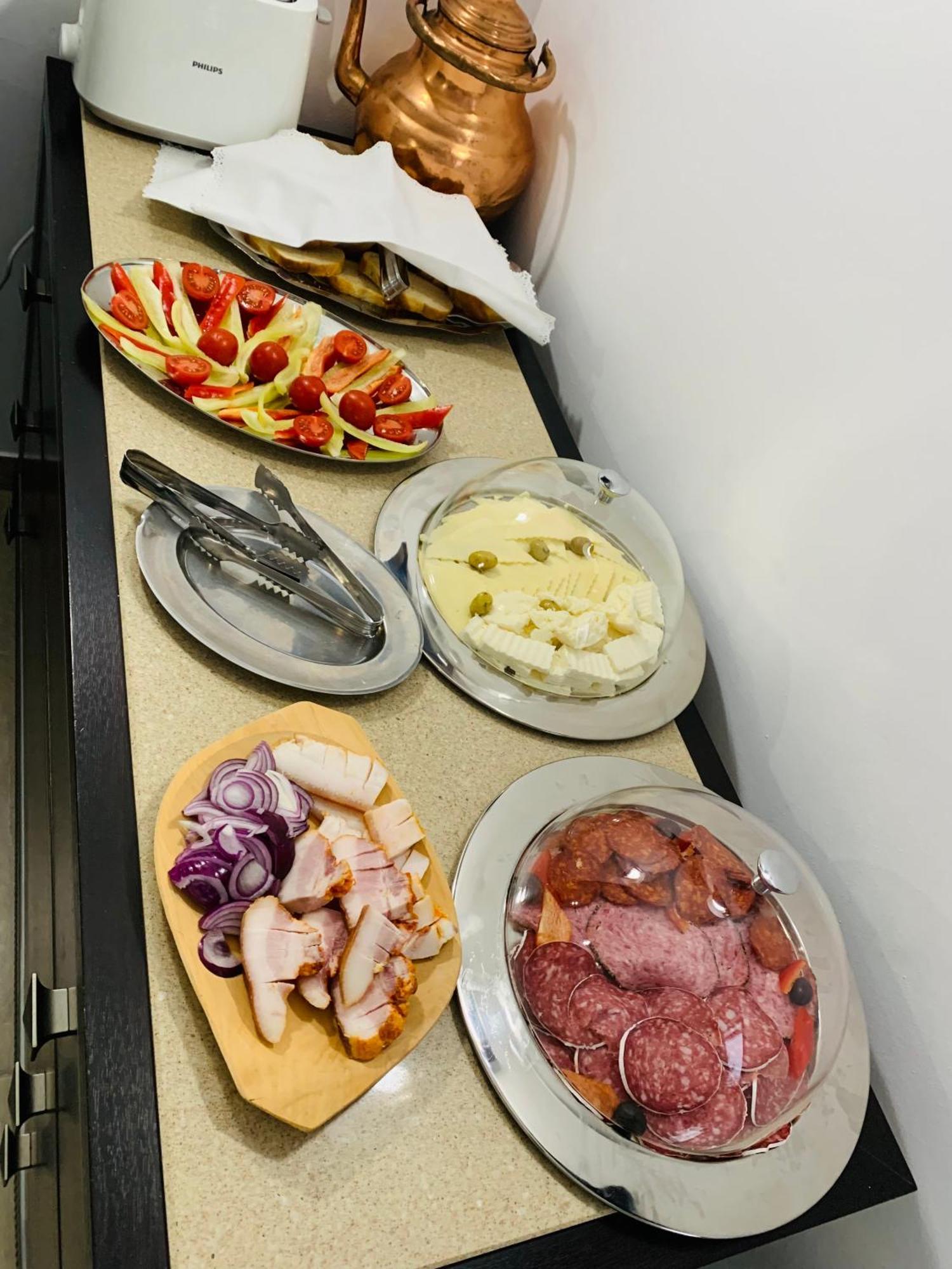 Topliţa Casa Lazar Bed & Breakfast エクステリア 写真