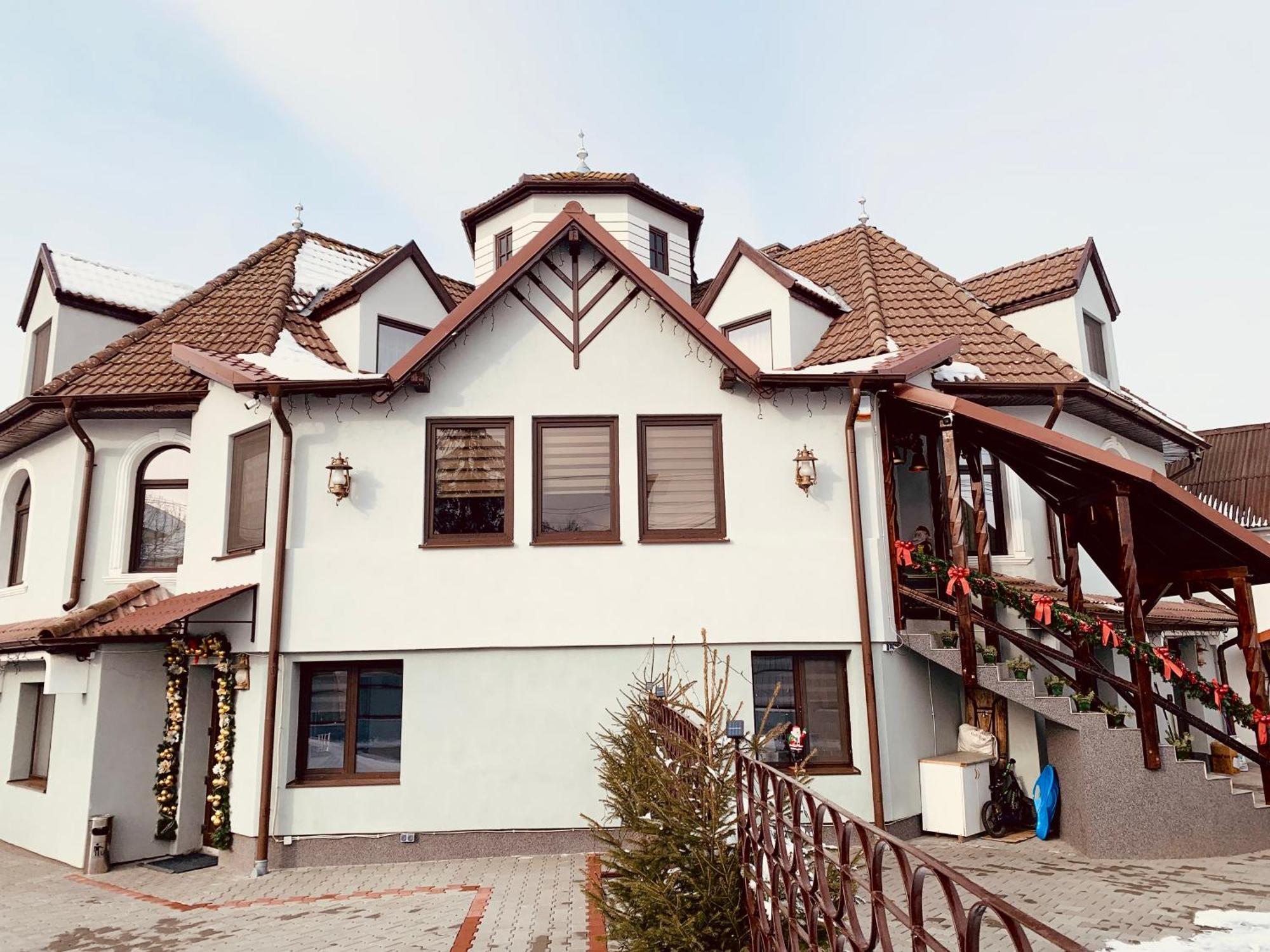 Topliţa Casa Lazar Bed & Breakfast エクステリア 写真