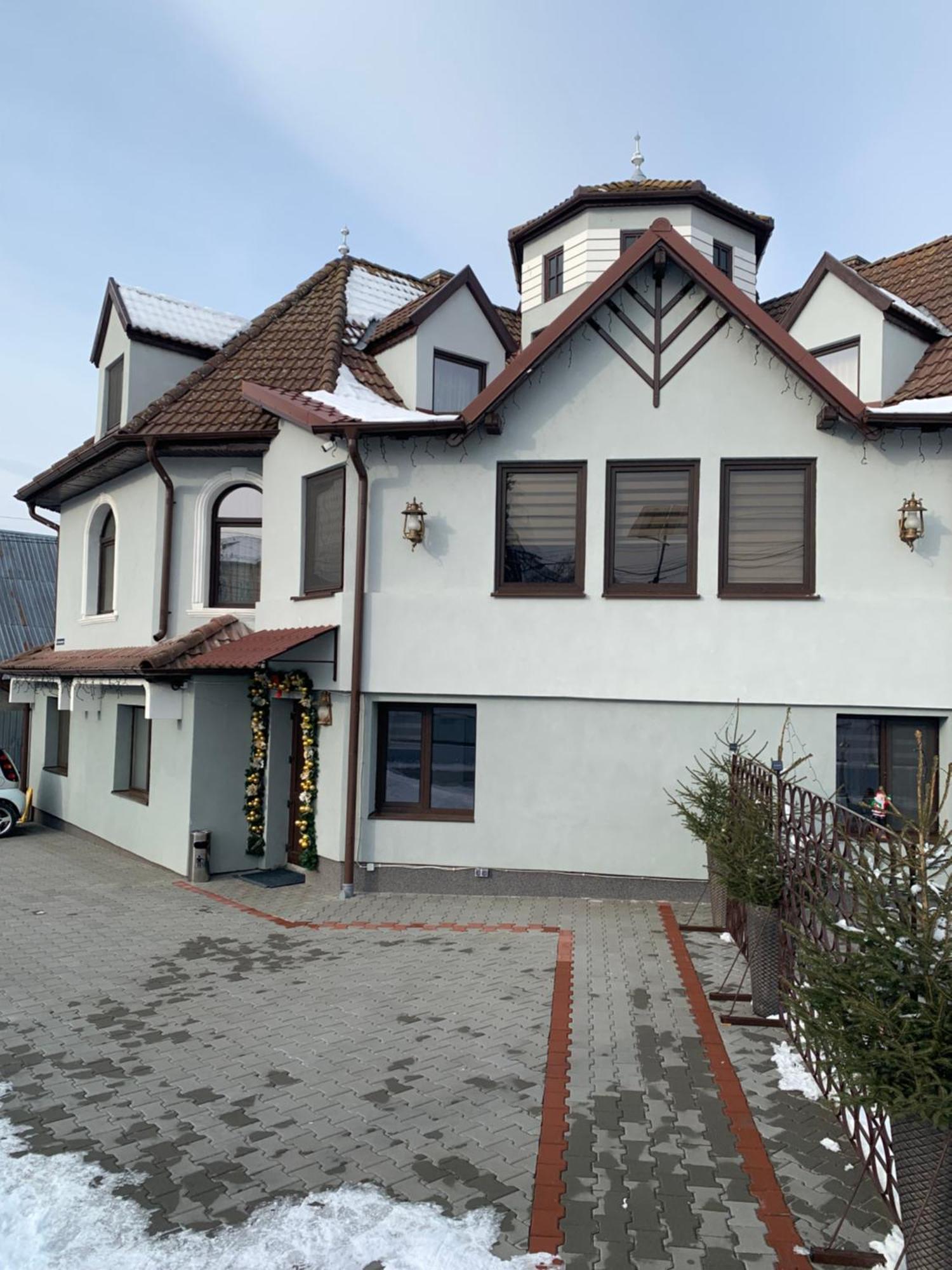 Topliţa Casa Lazar Bed & Breakfast エクステリア 写真